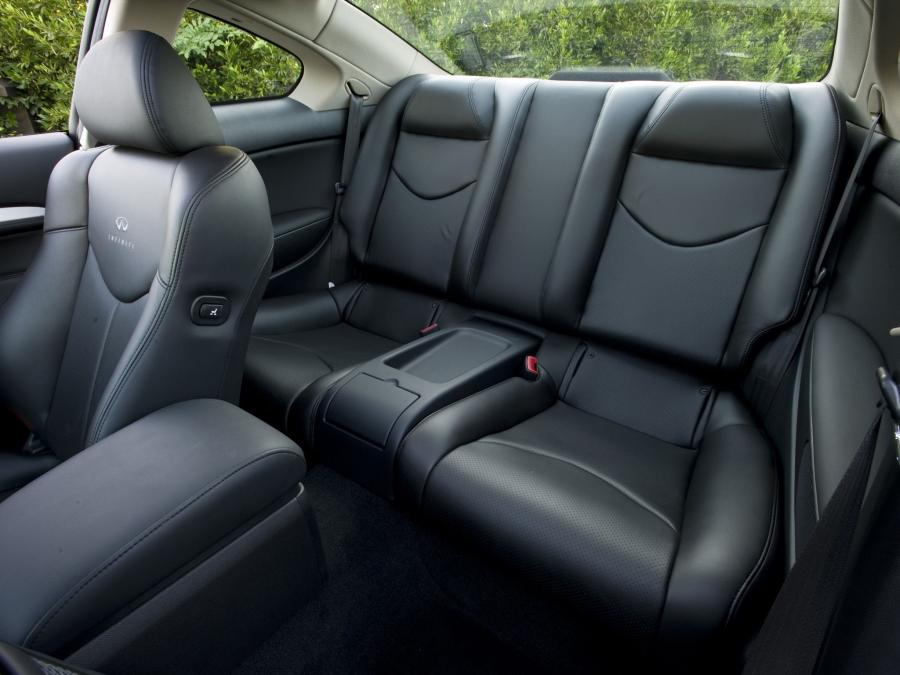  Infiniti G37x Coupe 2008 года  (фото 10 из 13)